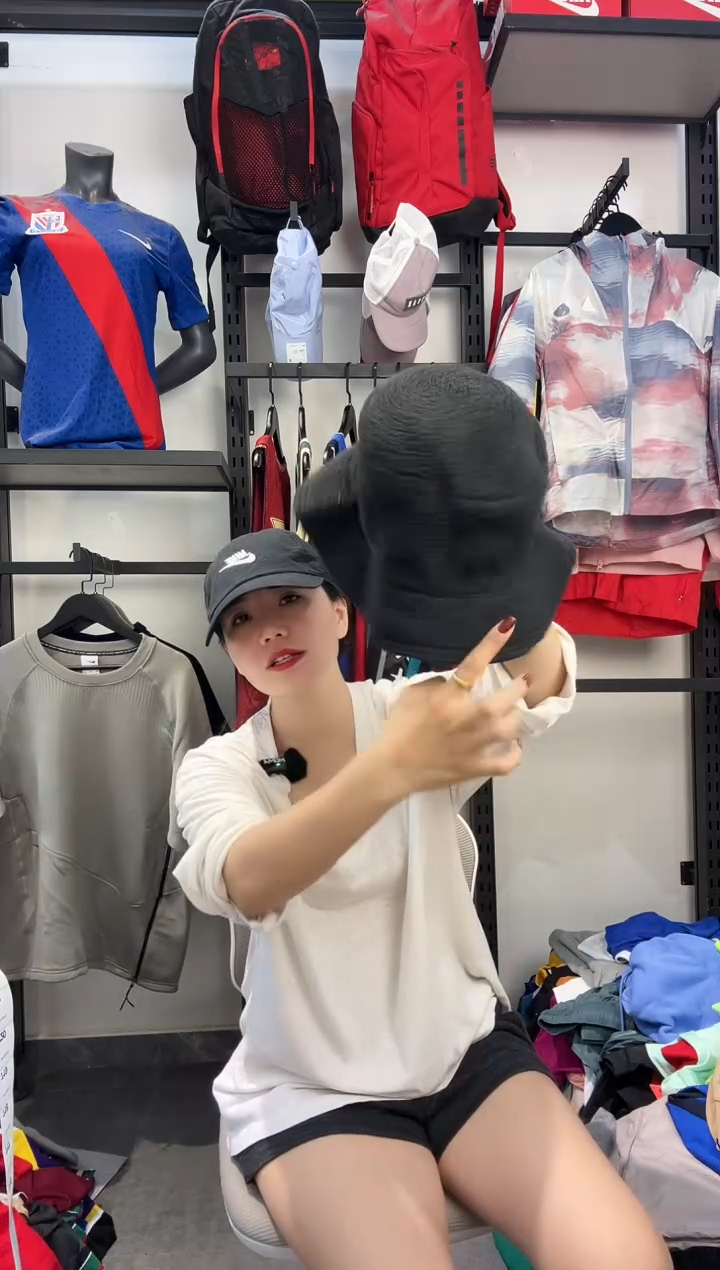 716·编码 耐克卫衣服饰过款为准 尺码