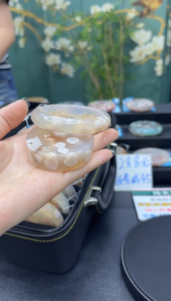 石英质玉手镯未镶嵌C271(58圈赠送镯心)