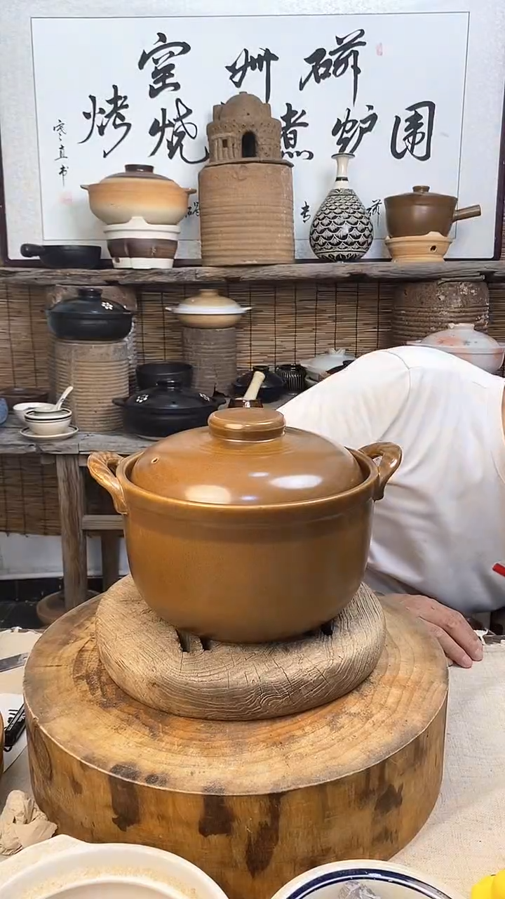 土陶草木灰5升汤锅