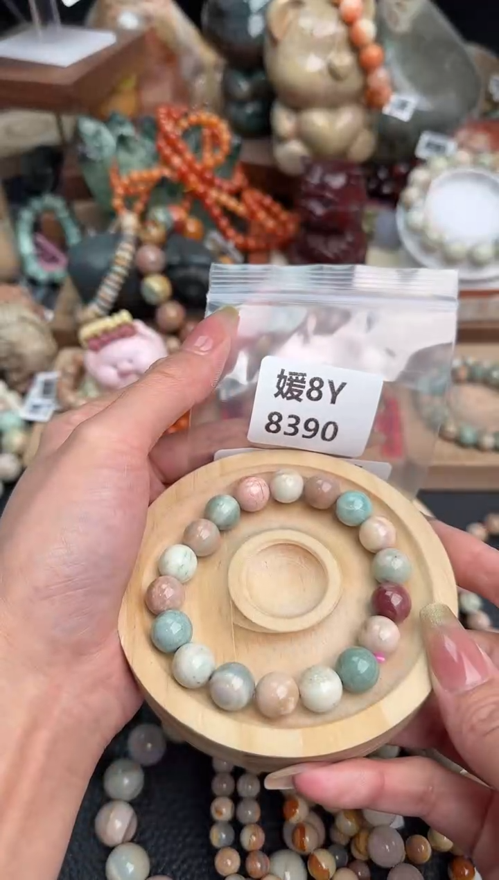 【闪购商品】石英质玉手链未镶嵌8Y8390