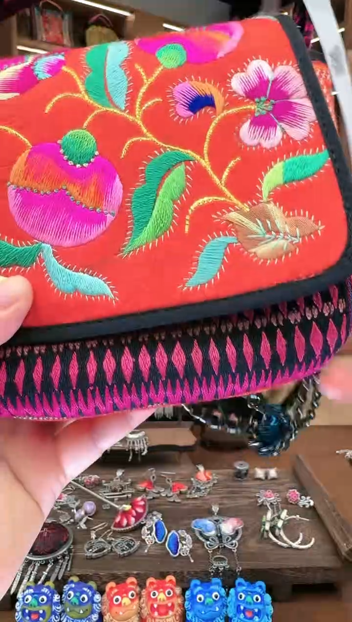 【闪购商品】织绣163黔东南苗族刺绣