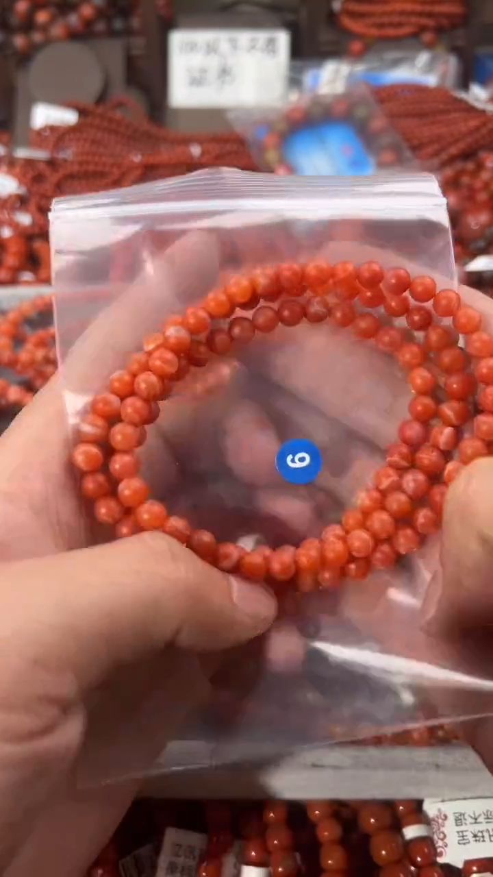 南红玛瑙手串未镶嵌5+