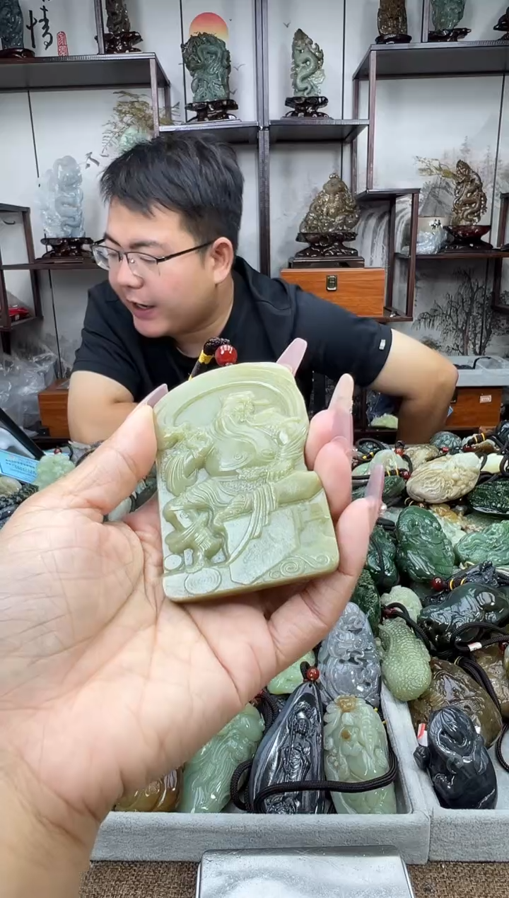 和田玉未镶嵌把件1