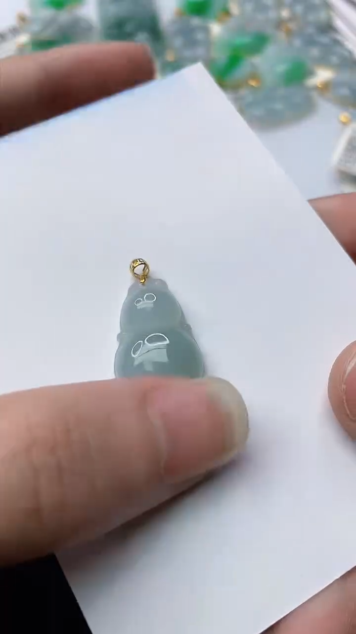 【闪购商品】翡翠颈饰18K金镶嵌95...........