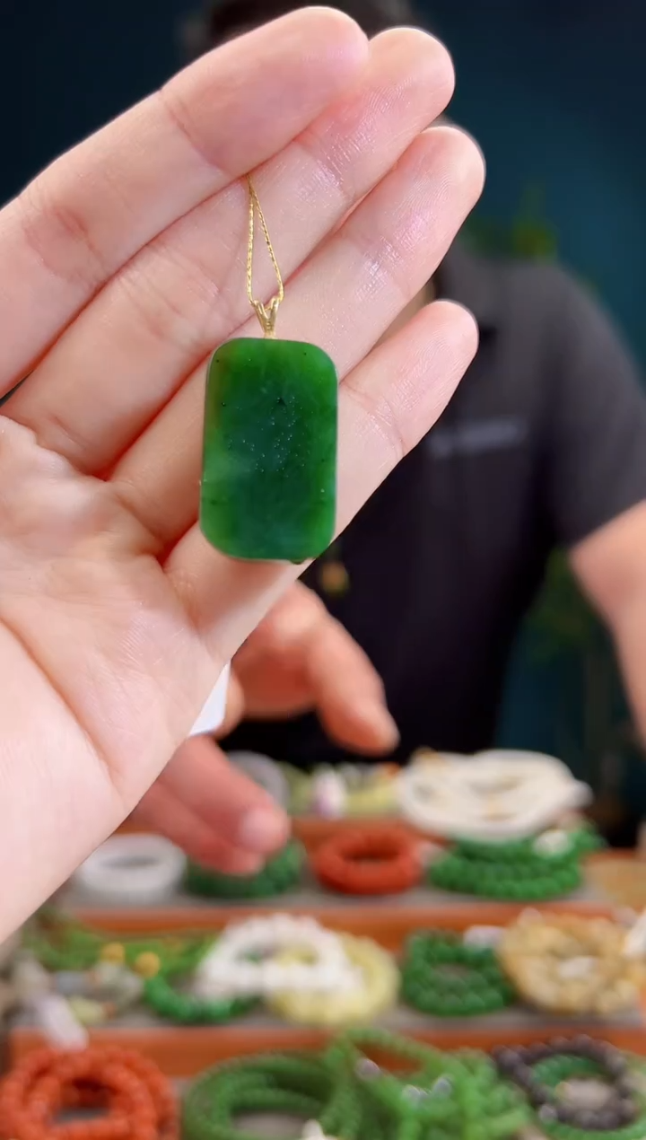 颈饰未镶嵌和田玉一物一证 拍一单发一个