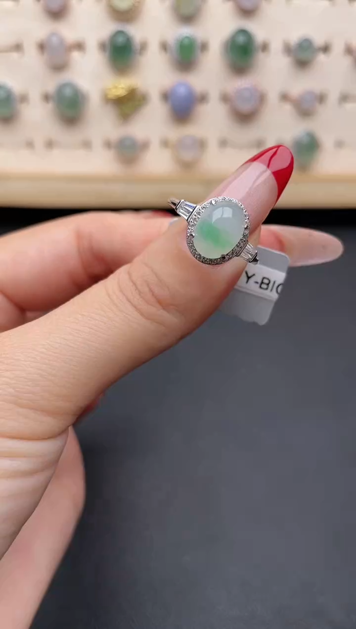 【闪购商品】翡翠戒指银S925镶嵌一物一证一礼盒