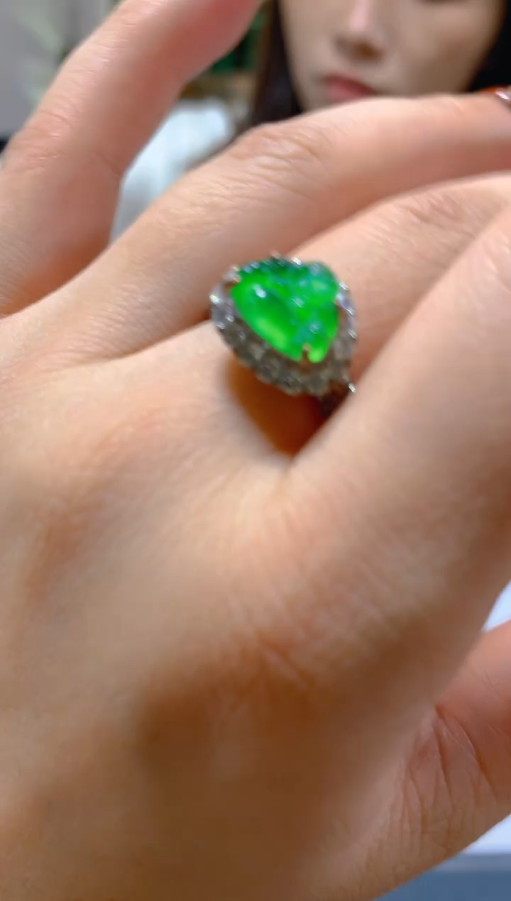 未镶嵌戒指翡翠多样性发一