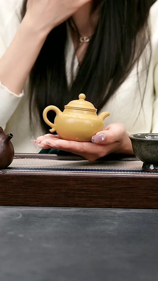 【闪购商品】紫砂茶壶黄金段莲子