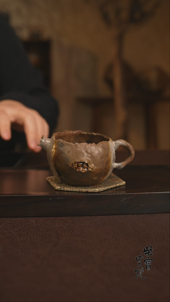 【闪购商品】杯596北山老师柴烧紫砂暗夜玫瑰