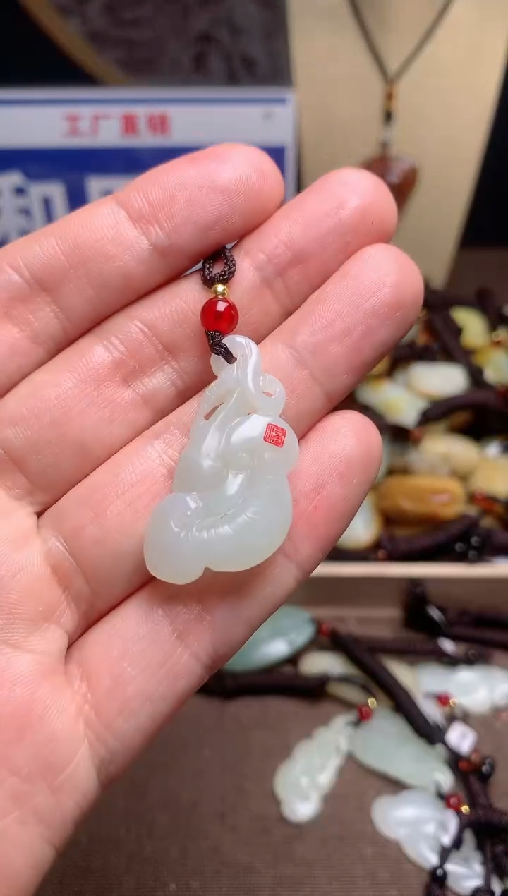 【闪购商品】和田玉颈饰未镶嵌1