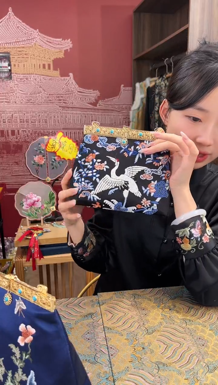 【闪购商品】刺绣刺绣打籽绣苏绣手工刺绣包包