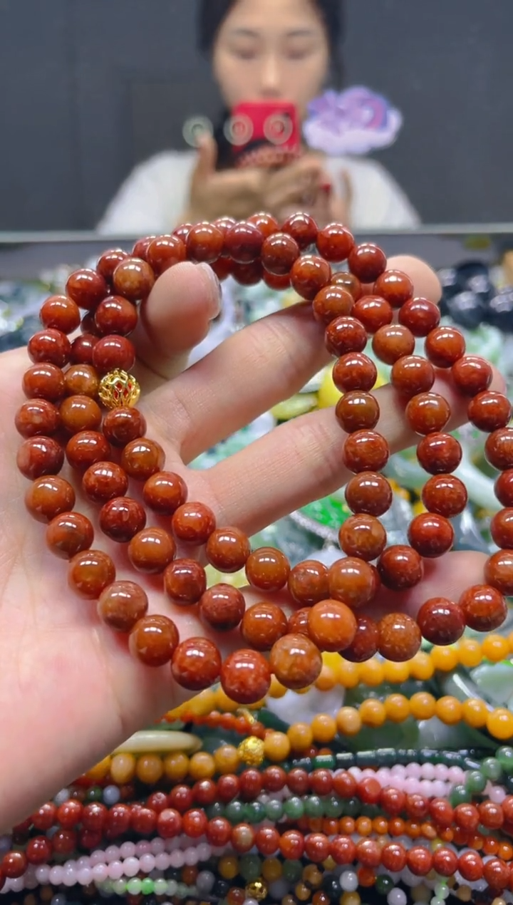 颈饰未镶嵌翡翠8MM/C/翡翠A货，一件也是批发价