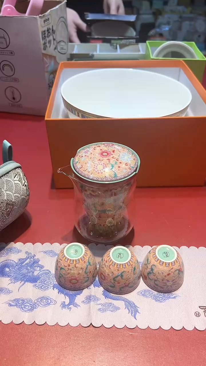 【闪购商品】瓷片锅碗瓢盆一件不剩