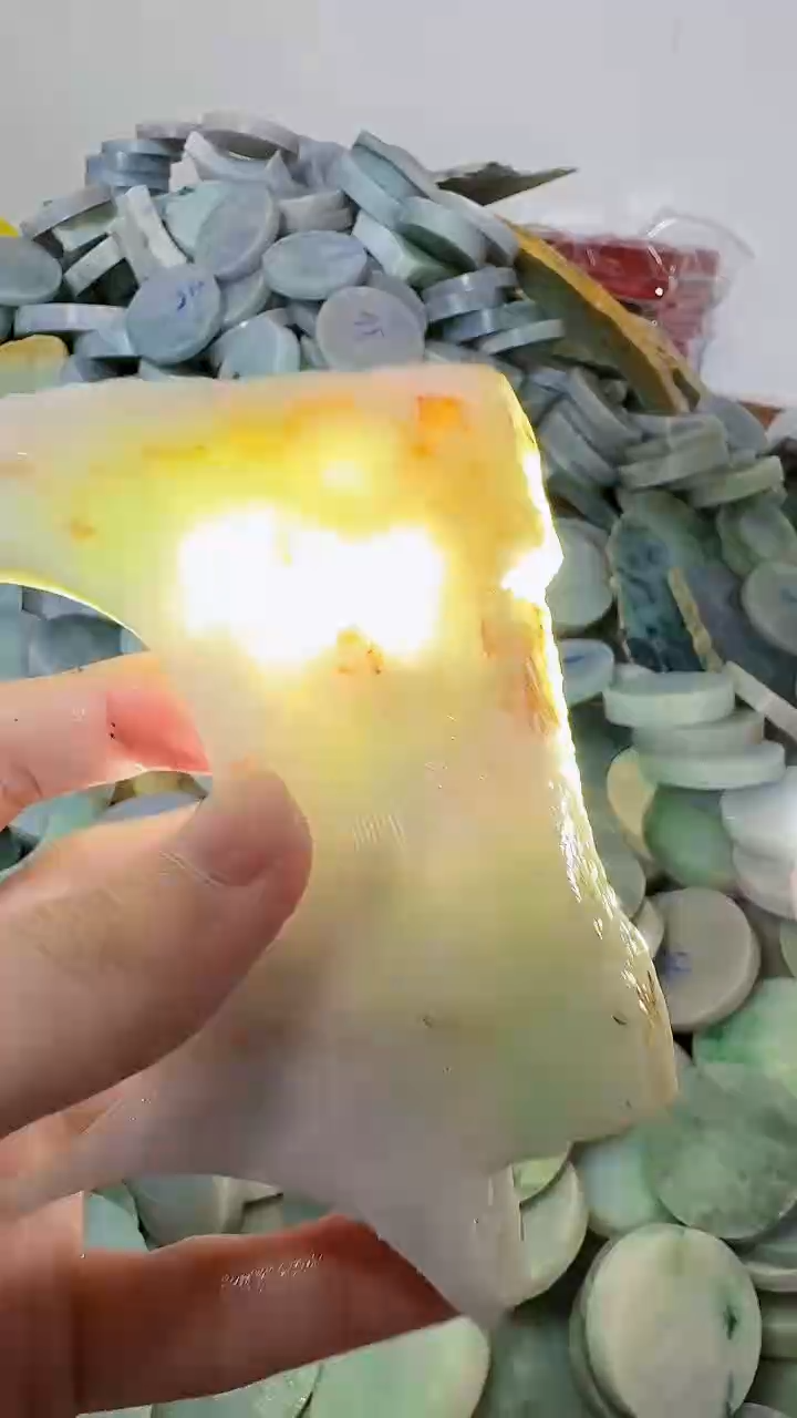 【闪购商品】翡翠裸石缅甸翡翠A货文424