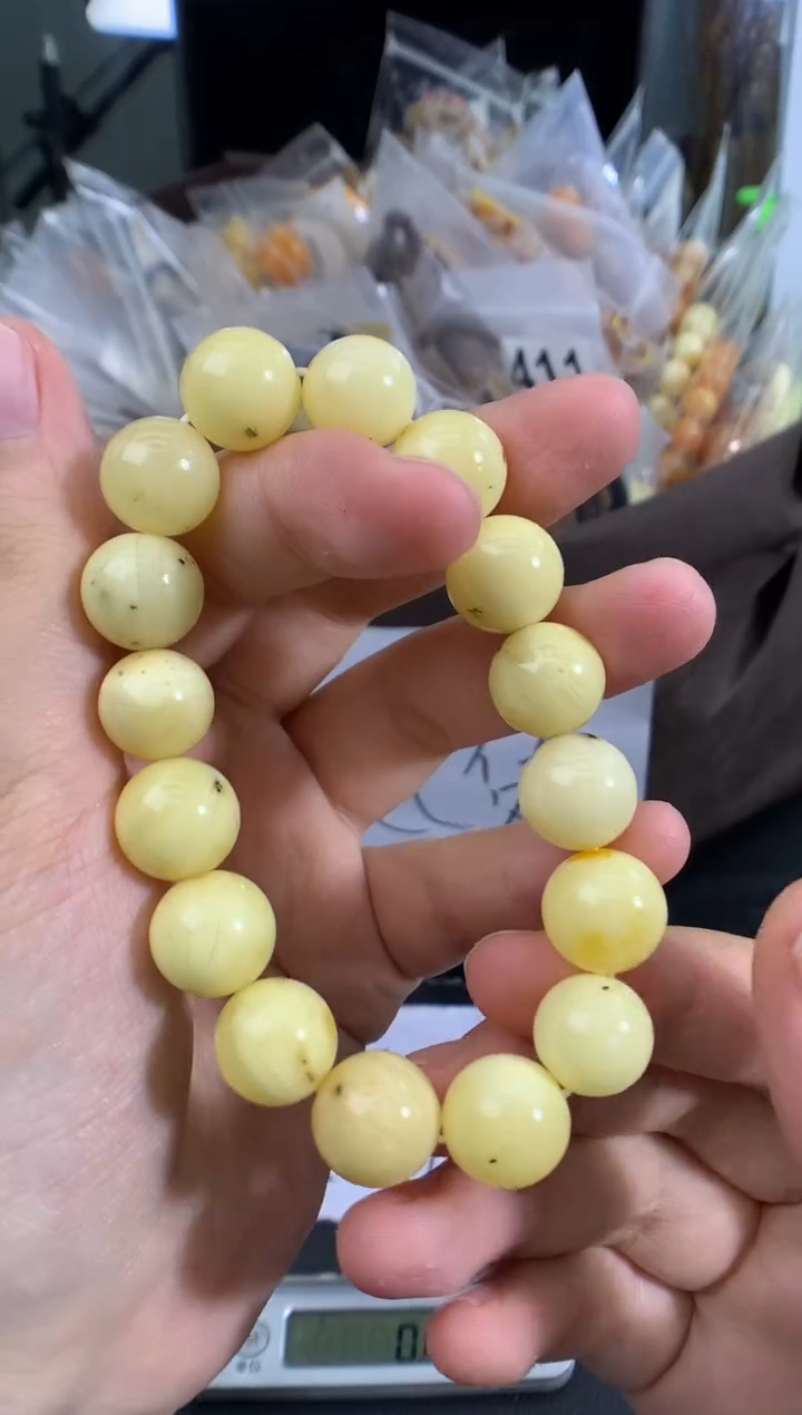 琥珀未镶嵌珠宝奇石1