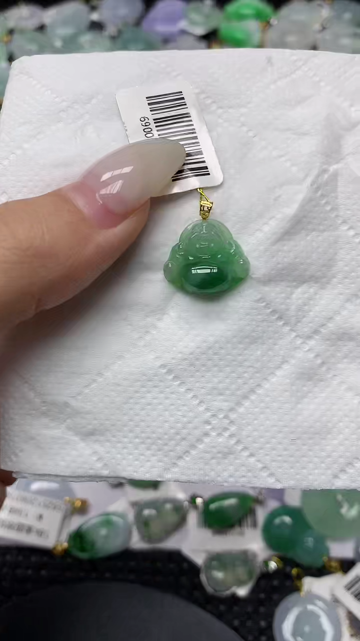 颈饰18K金镶嵌翡翠11111111111