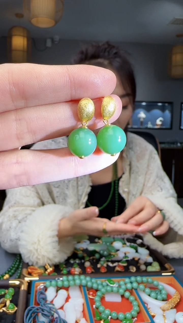 银S925镶嵌和田玉耳饰1