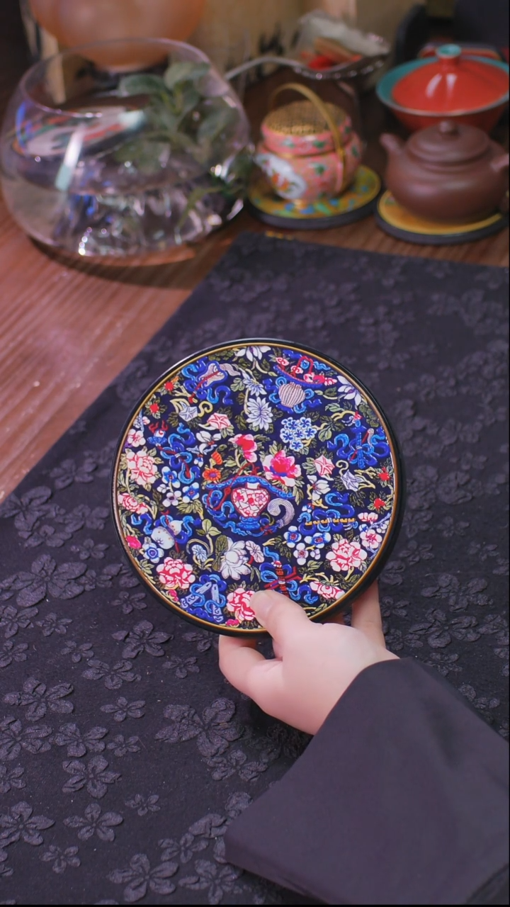 壹藏贰宝暗八仙大垫子一片