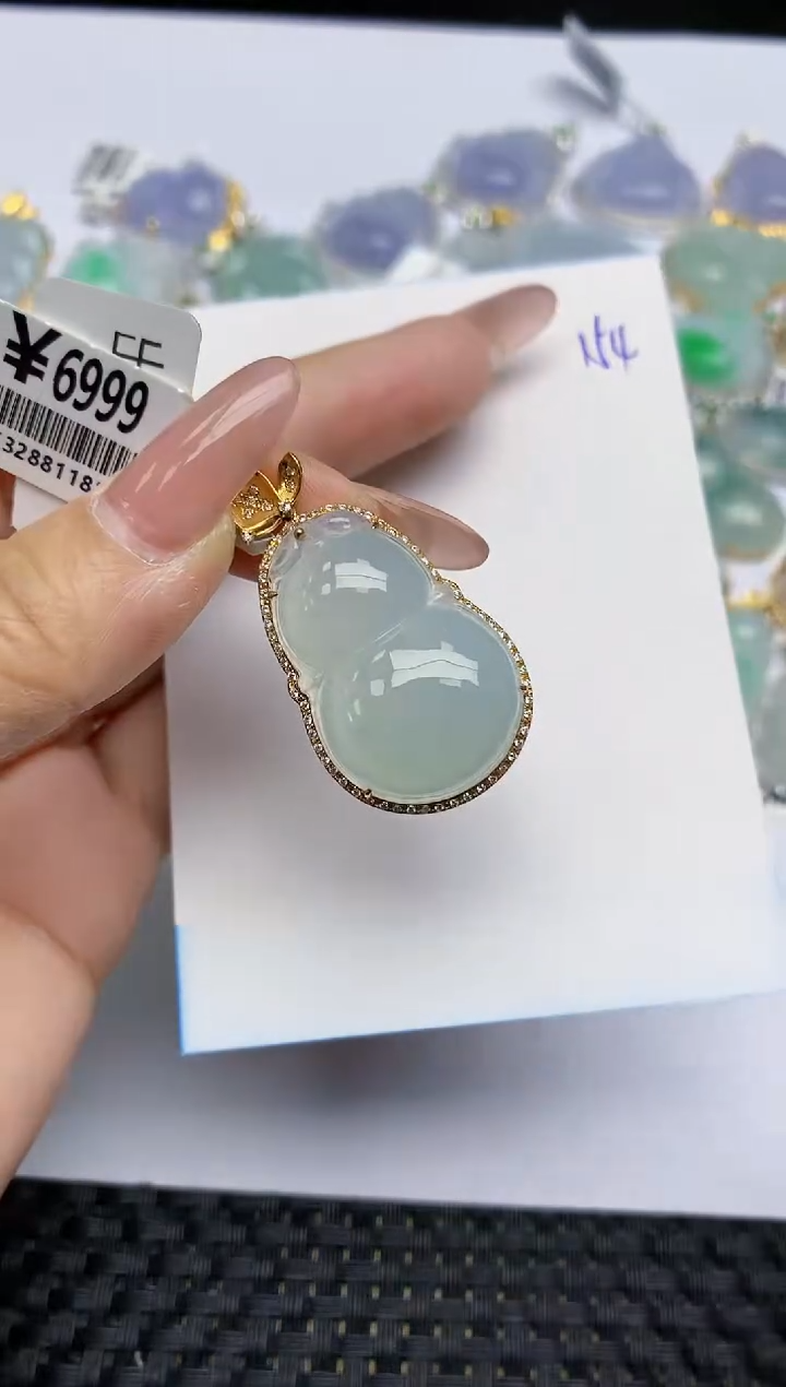 【闪购商品】翡翠颈饰18K金镶嵌天然A货翡翠 154