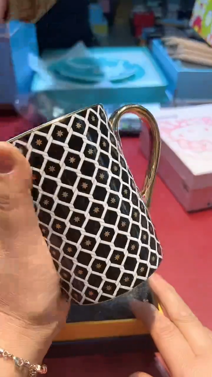 【闪购商品】瓷片00000000000000