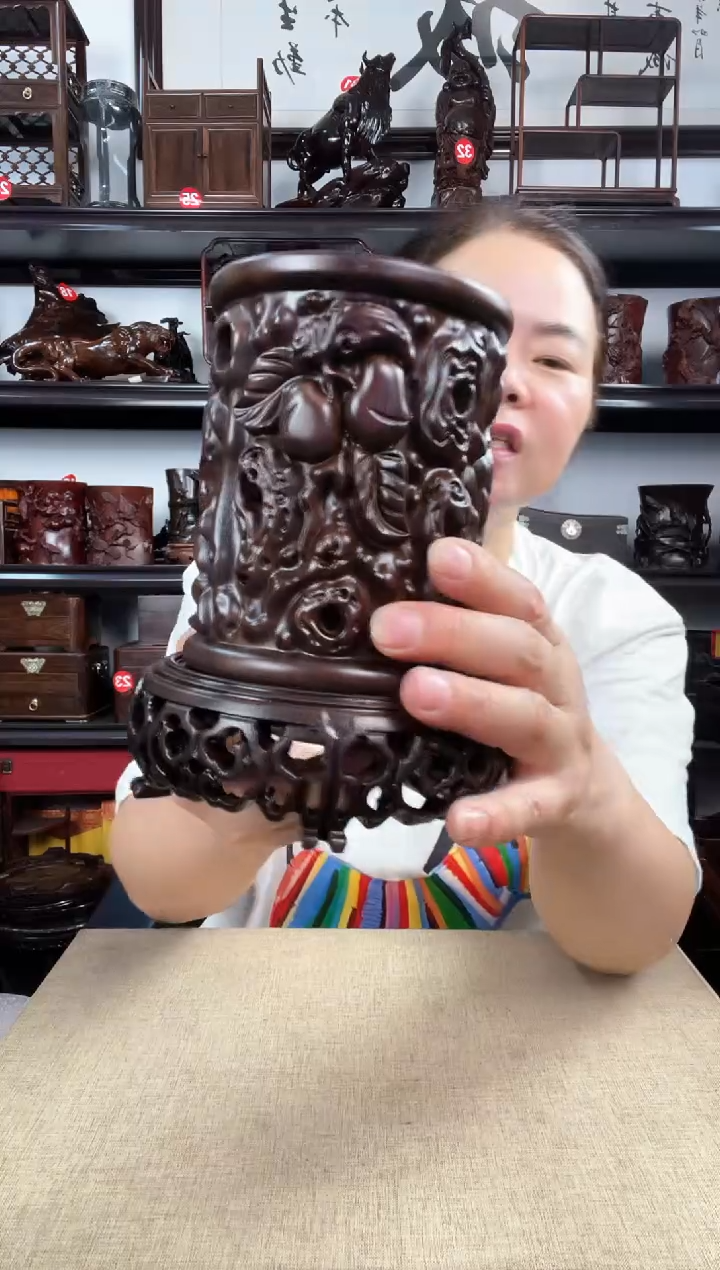 木新款4+寿桃笔筒老李红木工艺品