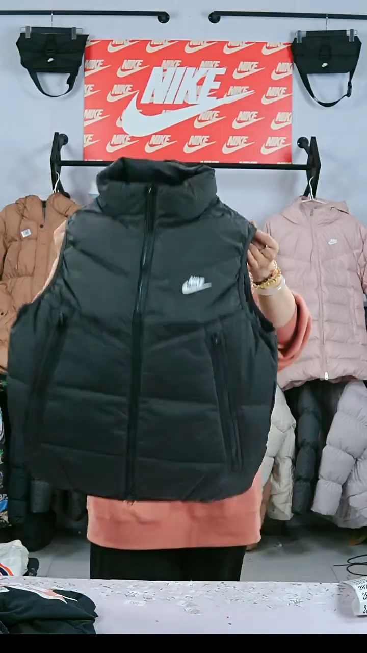 2850闪购编码运动衣以直播间过款为准尺码M