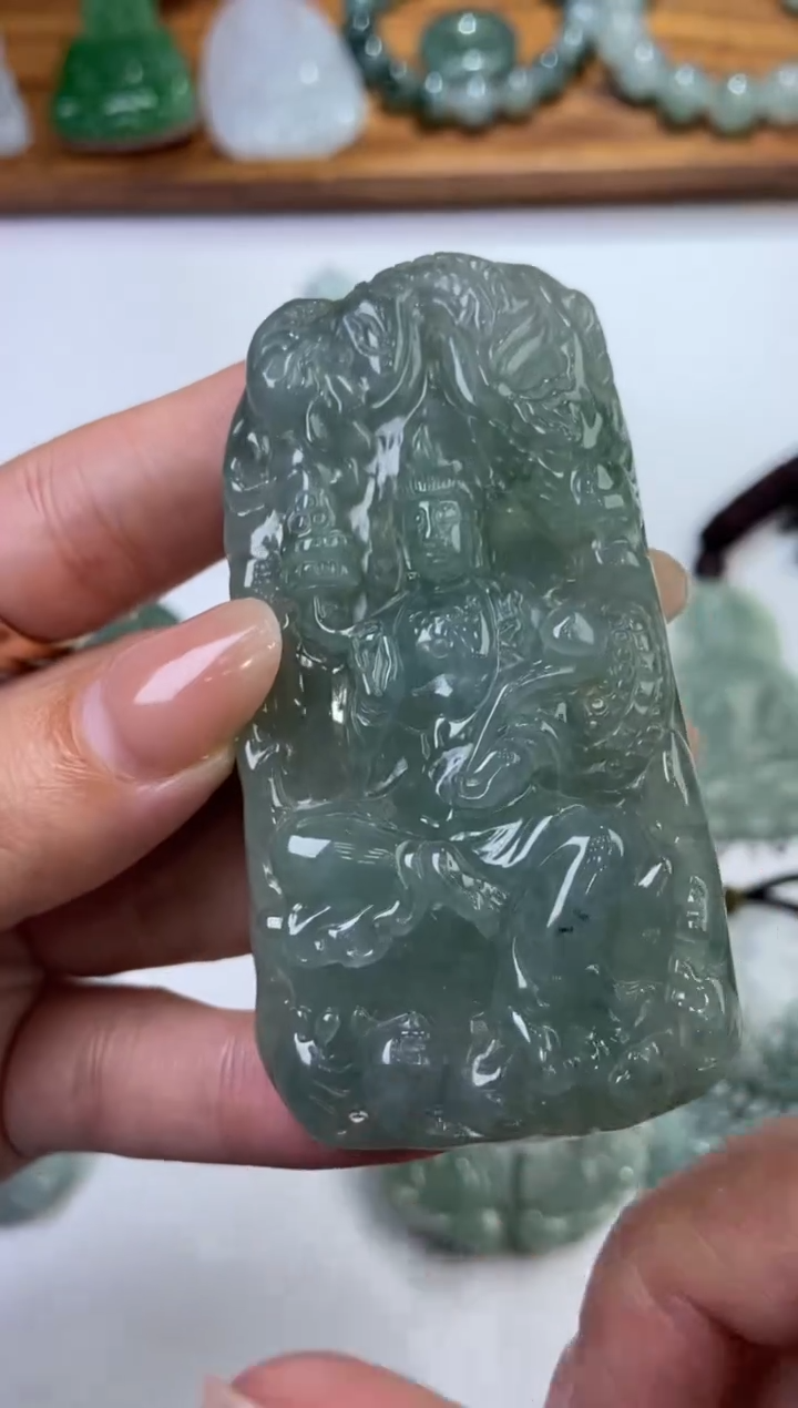 翡翠未镶嵌颈饰2203431  