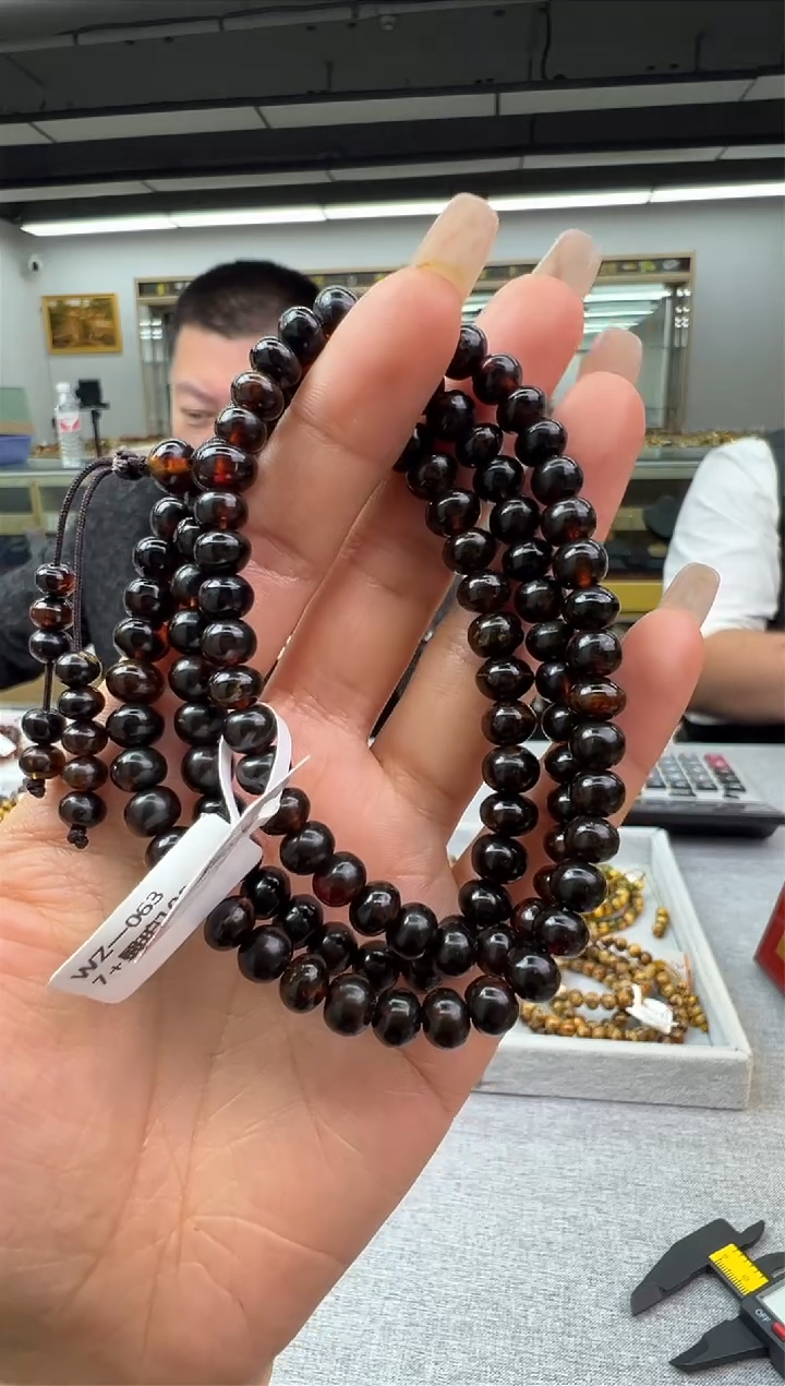 【闪购商品】琥珀颈饰未镶嵌63秒拍号