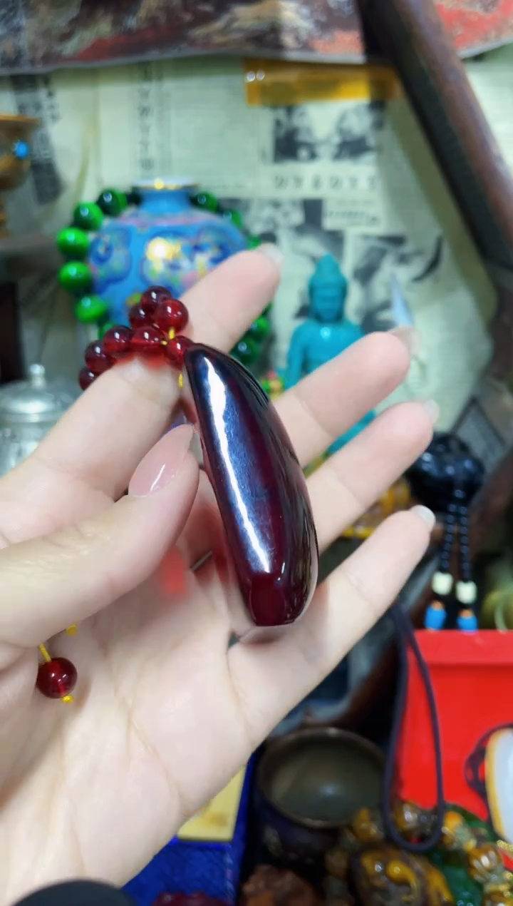 未镶嵌血珀裸石主播推荐主播推荐