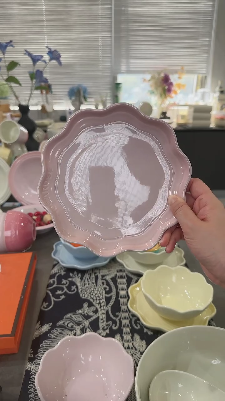 【闪购商品】瓷炻彩花边盘18cm-樱花粉