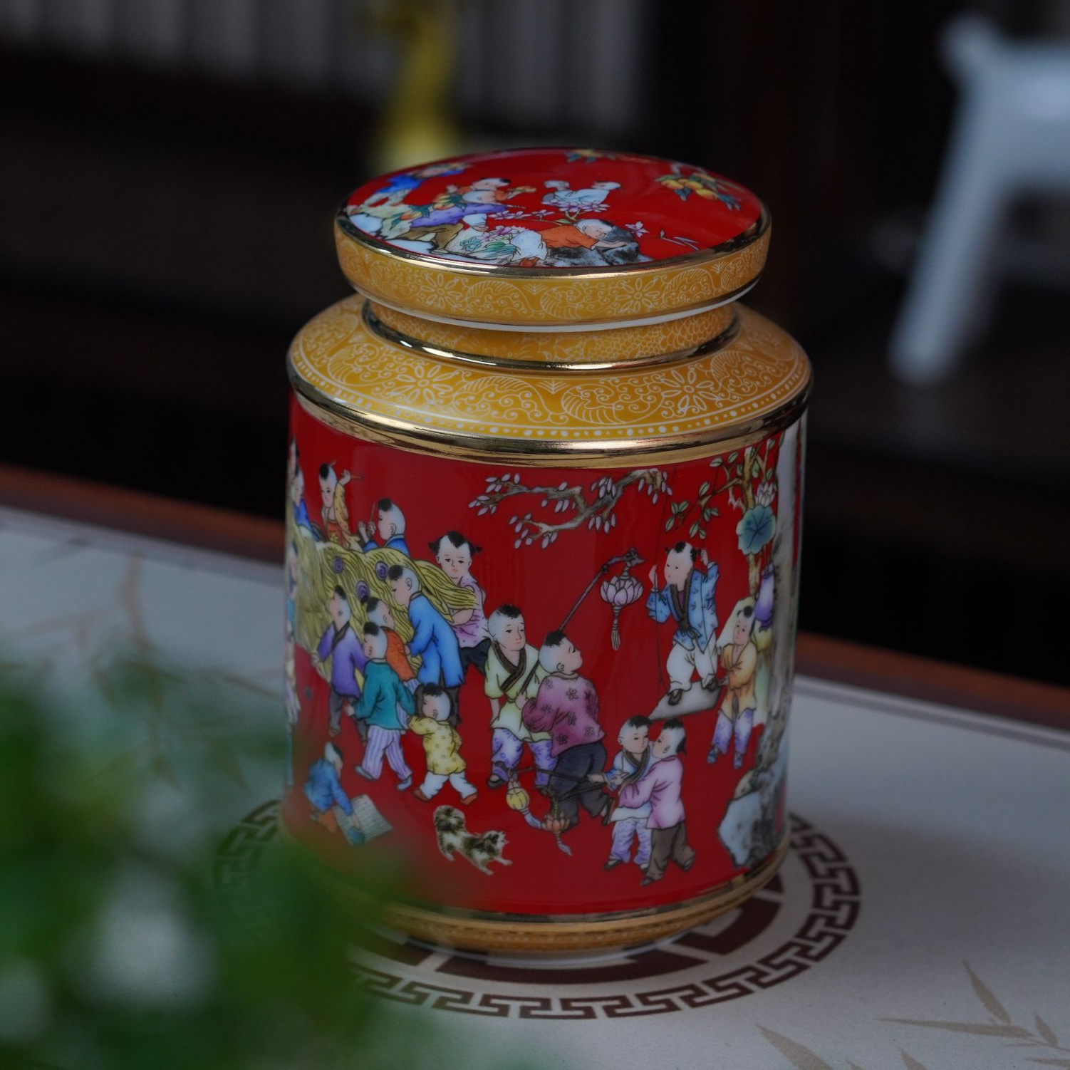 景德镇手工高档茶器珐琅彩童子茶叶罐储物罐手绘中国红高端礼品