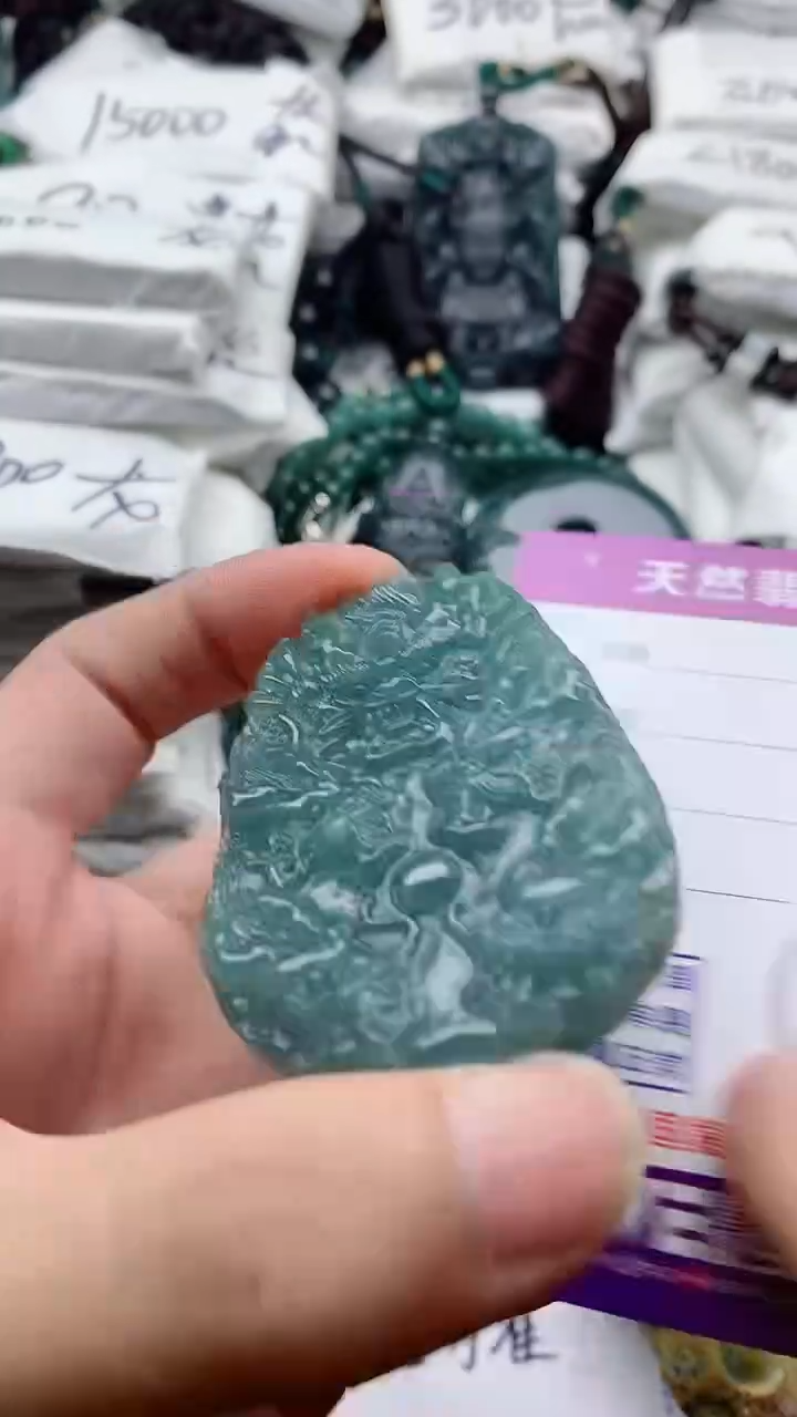 翡翠未镶嵌颈饰88888888888