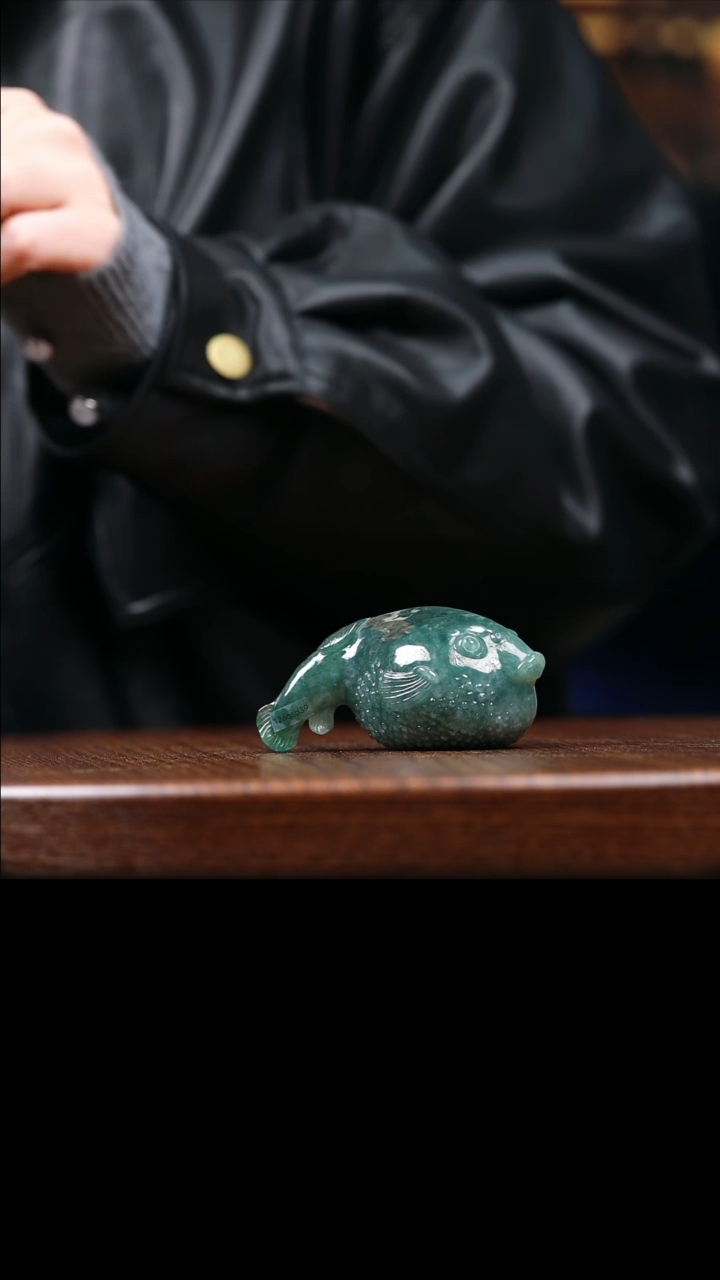 【闪购商品】翡翠摆件未镶嵌河豚
