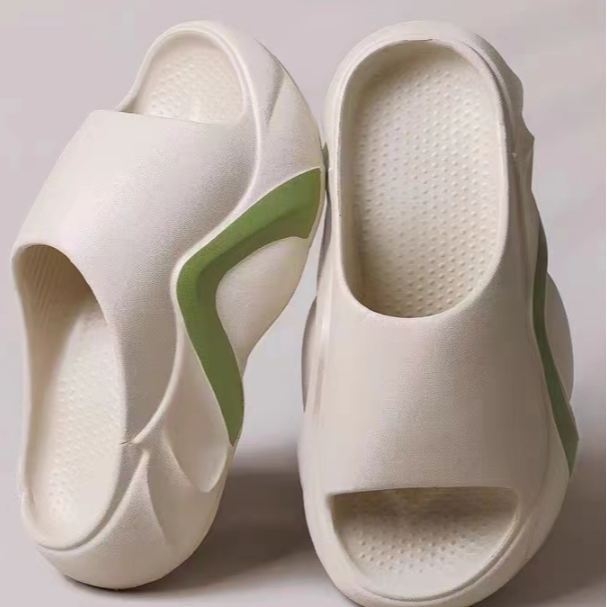 春夏新品时尚潮流侧边标情侣款男女居家外穿凉拖鞋厚底