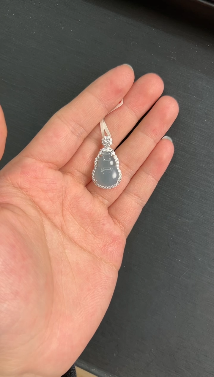 【闪购商品】翡翠颈饰银S925镶嵌511845-葫芦吊坠