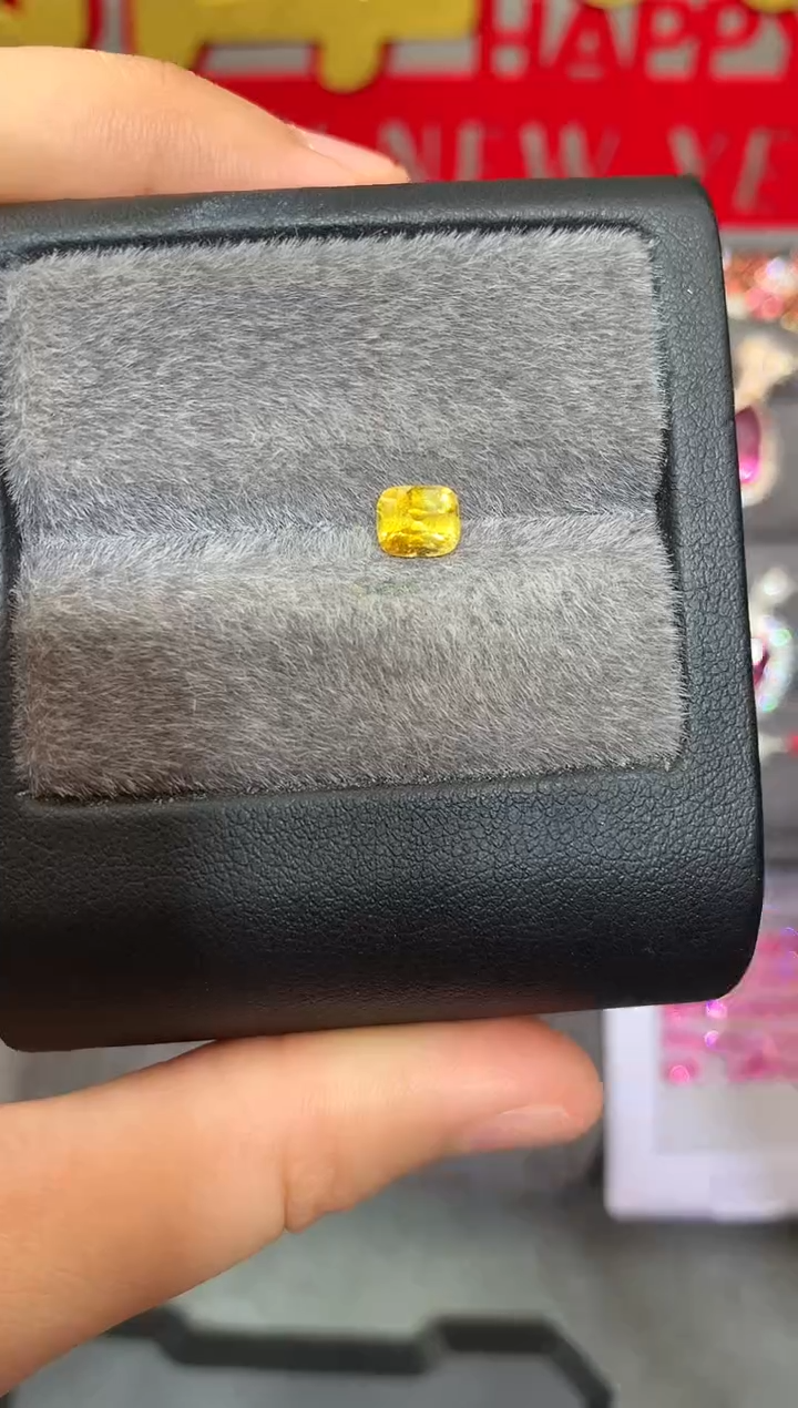 【闪购商品】定制蓝宝石裸石未镶嵌枕型 黄蓝宝石 1.06ct