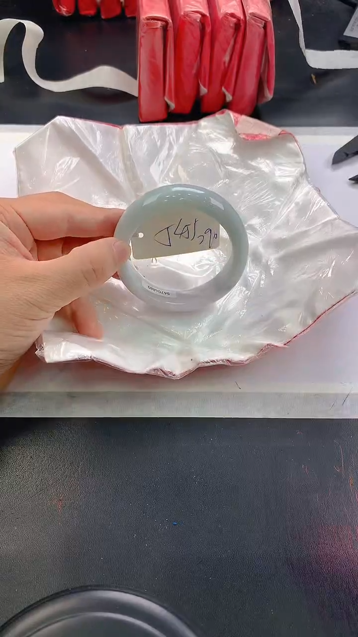 未镶嵌手镯翡翠290