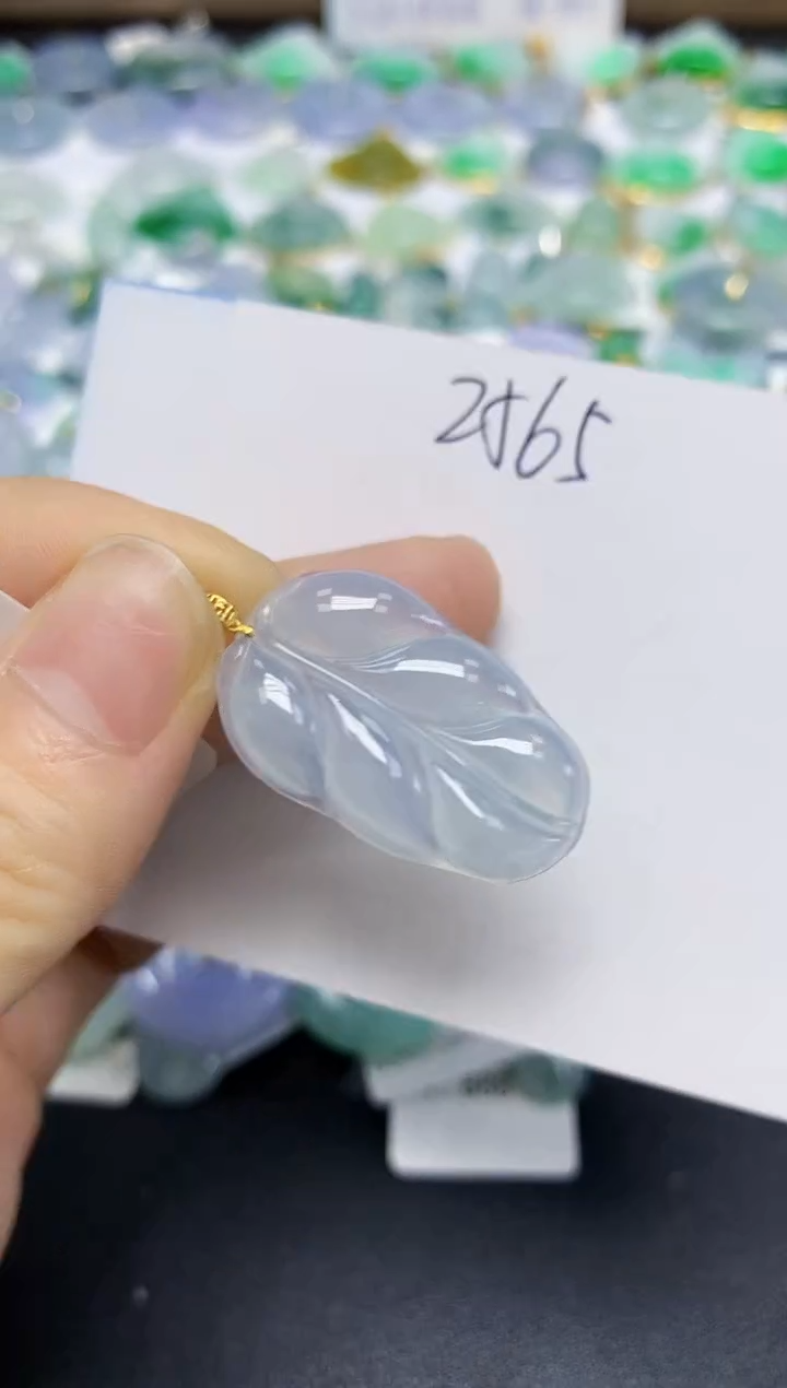 翡翠18K金镶嵌颈饰天然缅甸翡翠A货