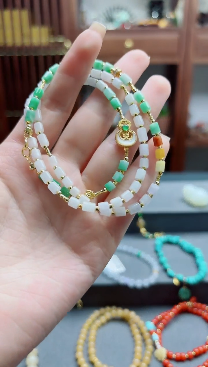 翡翠未镶嵌颈饰翡翠桶珠项链QK