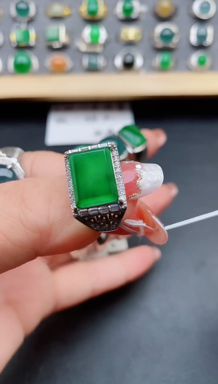 【闪购商品】翡翠戒指银S925镶嵌12312312