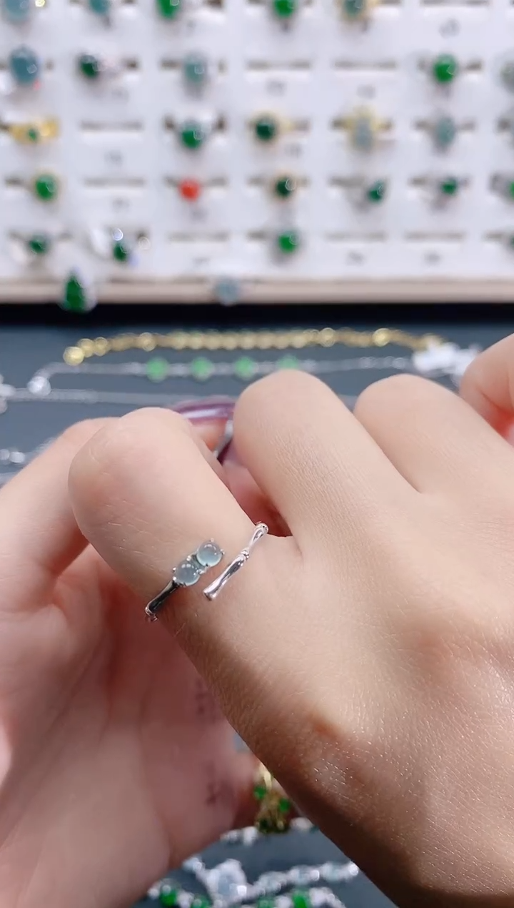 【闪购商品】翡翠戒指银S925镶嵌天然翡翠