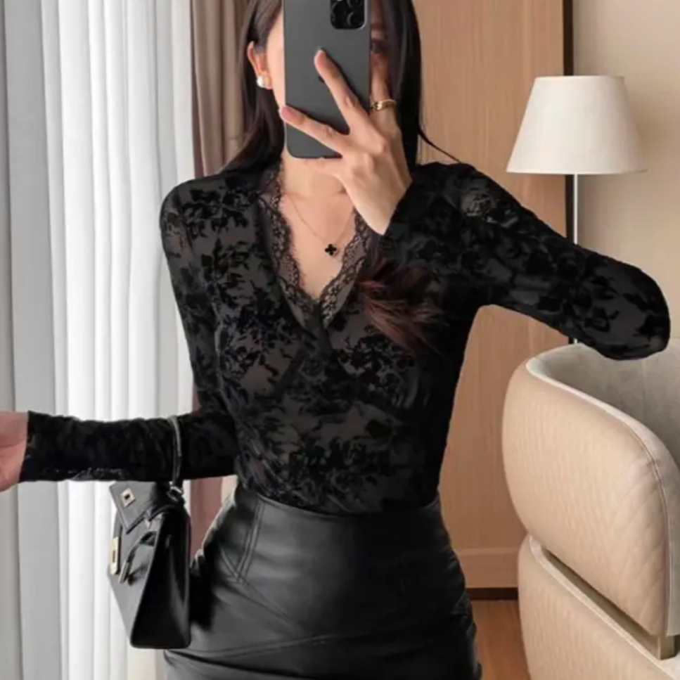 娟姐专属 新款时尚V领加厚打底衫