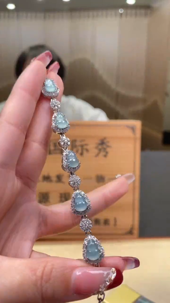 【闪购商品】翡翠颈饰未镶嵌      *A47 (只发一件)