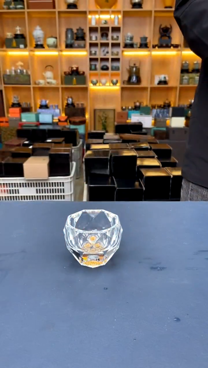 【闪购商品】撤柜好货，价格随便开@@