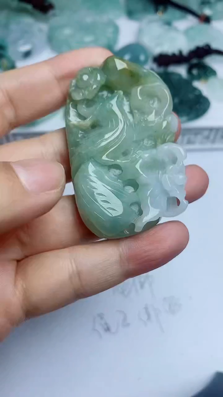 【闪购商品】翡翠颈饰未镶嵌多样性随机发其一