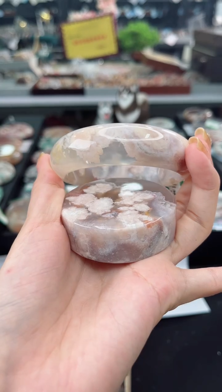 【闪购商品】石英质玉手镯未镶嵌60圈口（赠品镯心）1646575