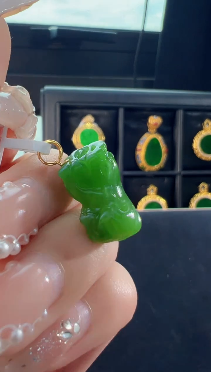 【闪购商品】和田玉吊坠(不含链)18K金镶嵌和田玉吊坠