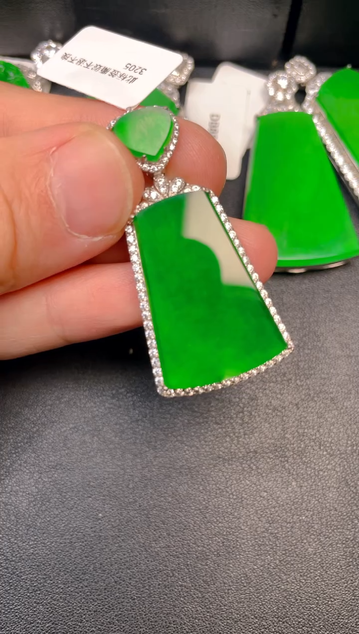 吊坠(不含链)银S925镶嵌翡翠吊坠