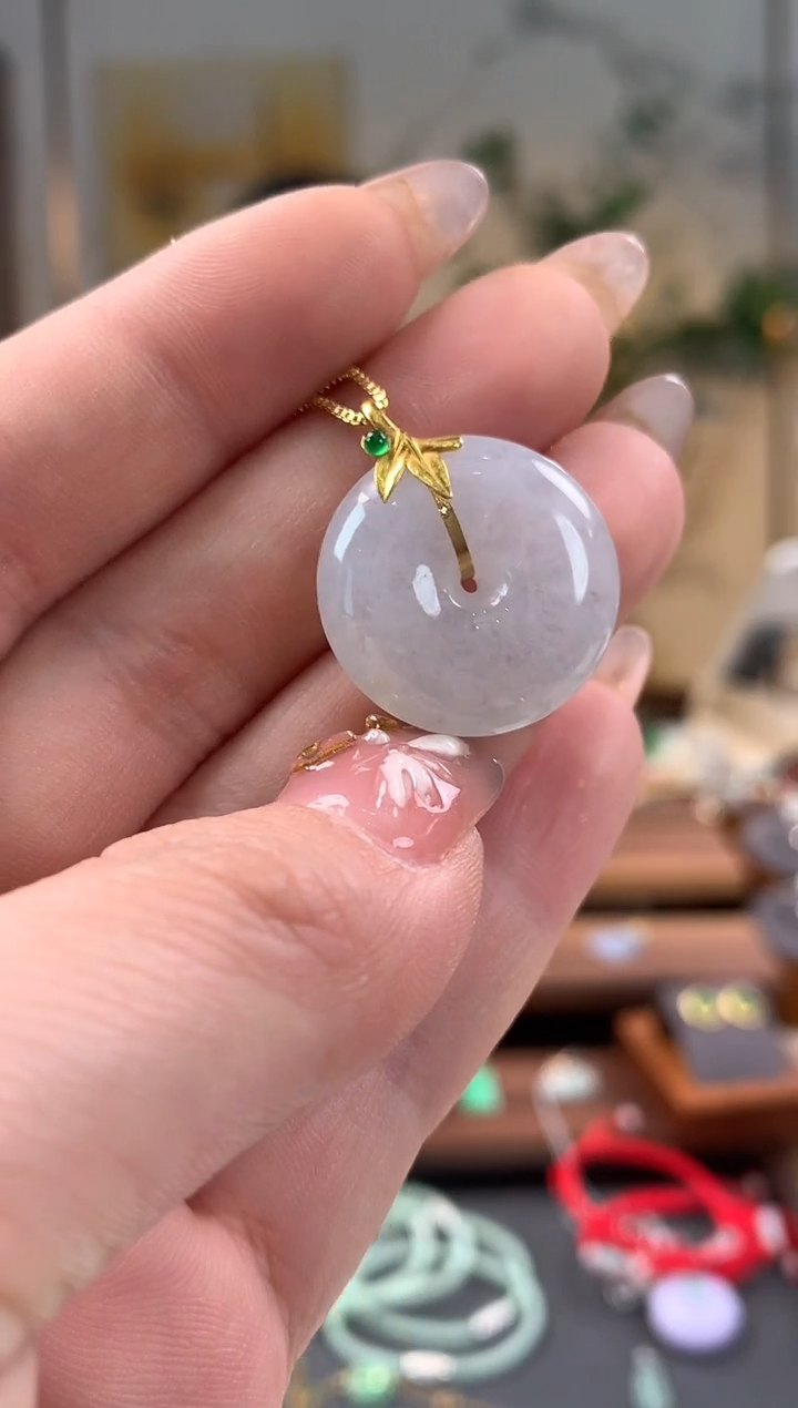 【闪购商品】翡翠吊坠(不含链)18K金镶嵌平安扣
