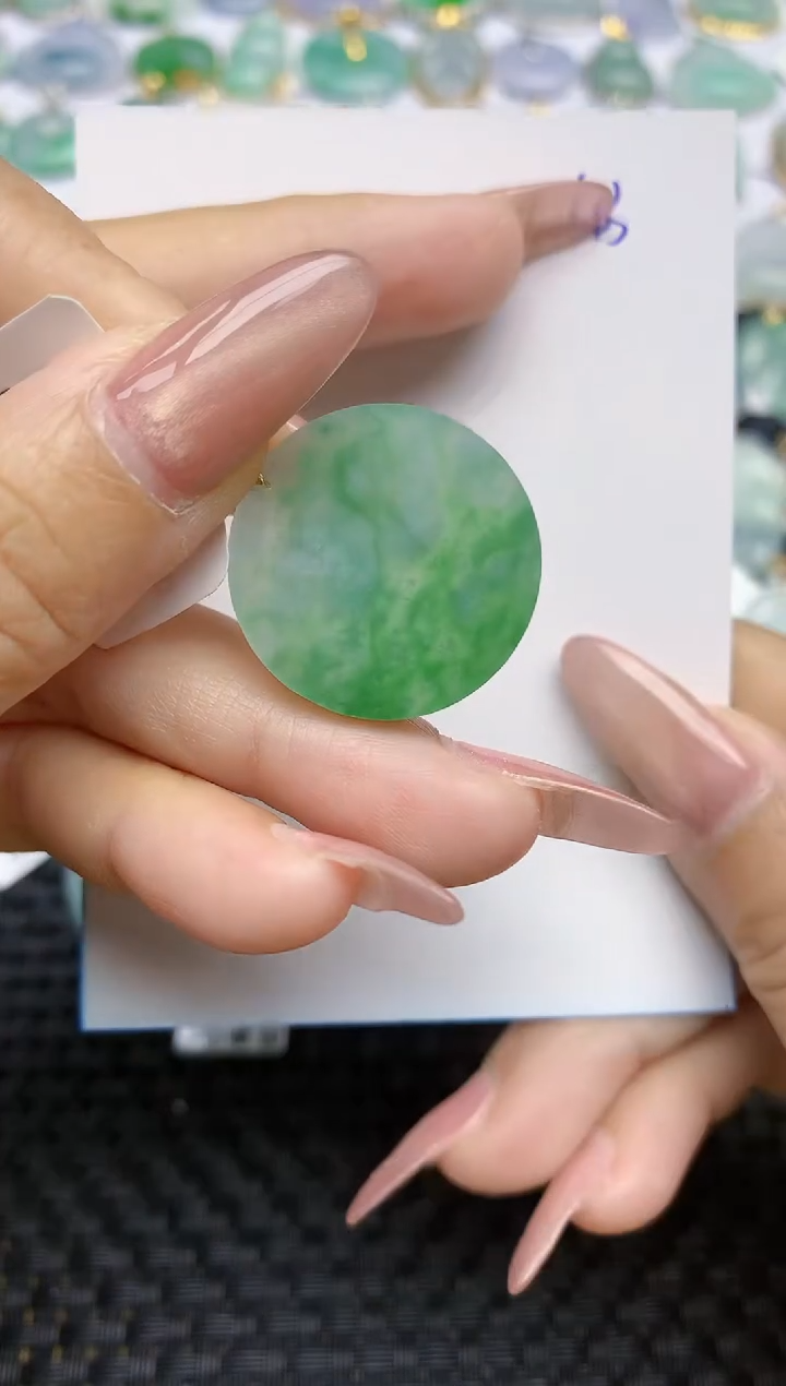 【闪购商品】翡翠颈饰18K金镶嵌天然A货翡翠 43